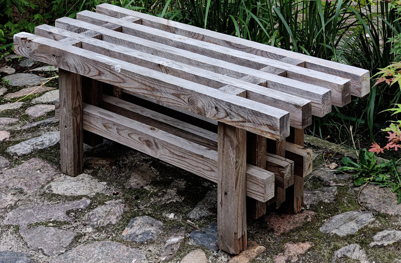 Hyperwood bench